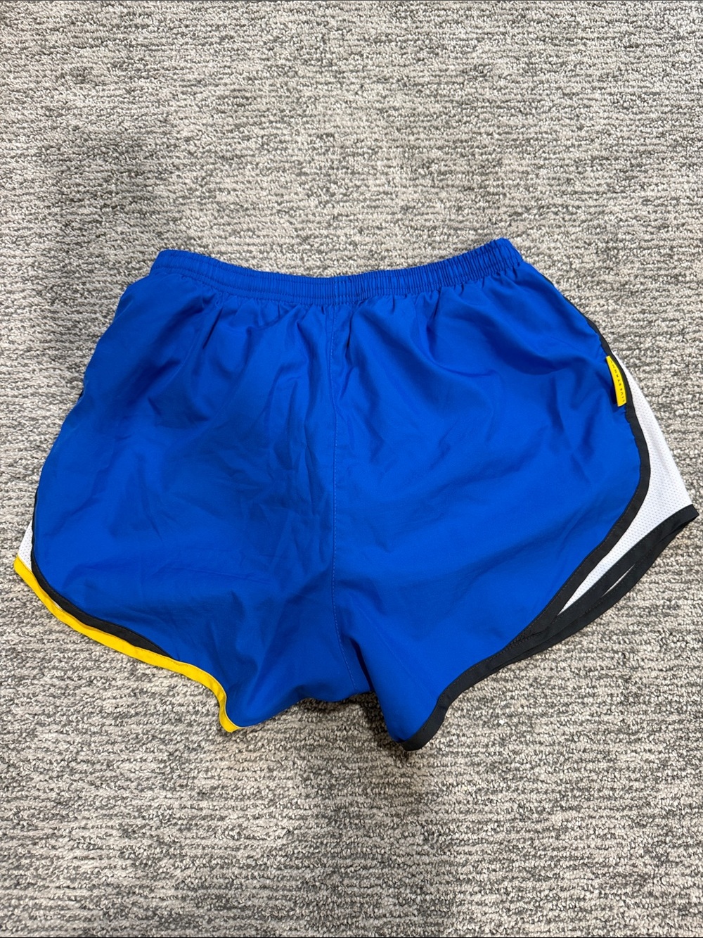 Nike Livestrong Women's Running Shorts - Picture 2 of 2